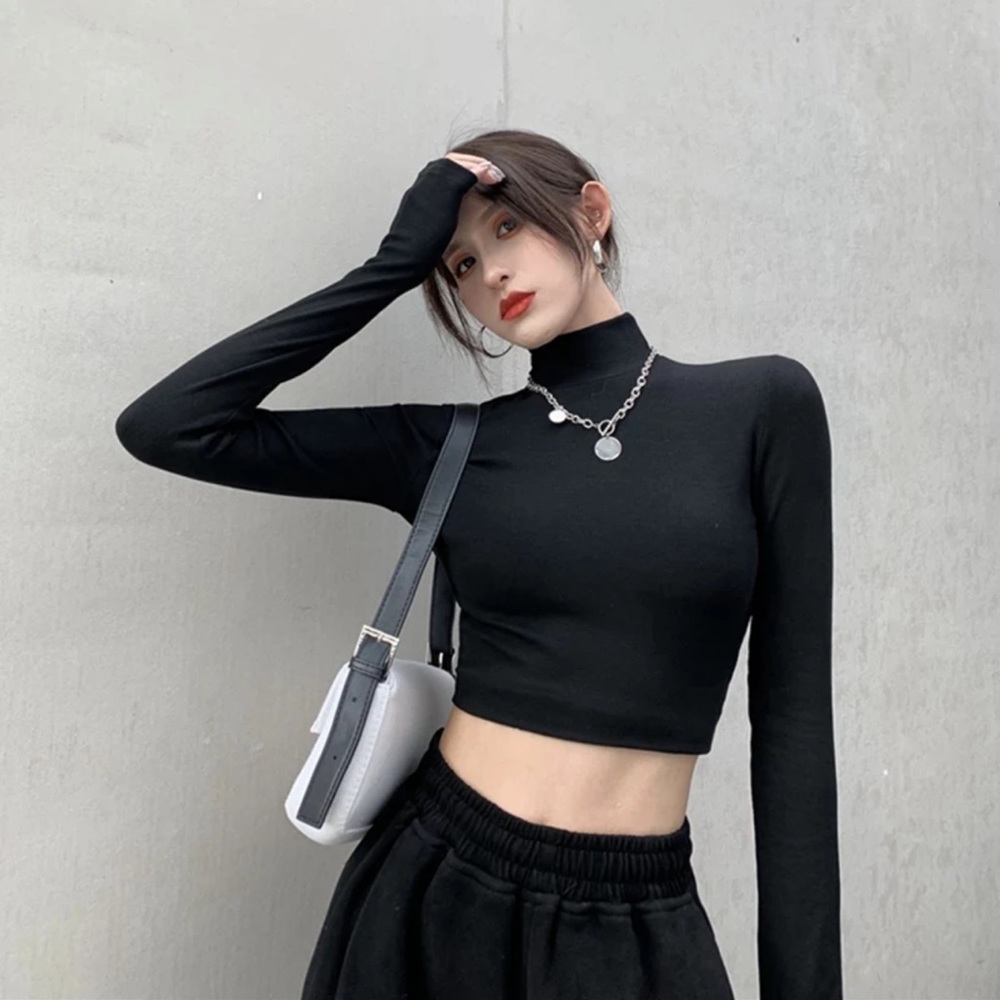Black Long Sleeve Crop Top🖤